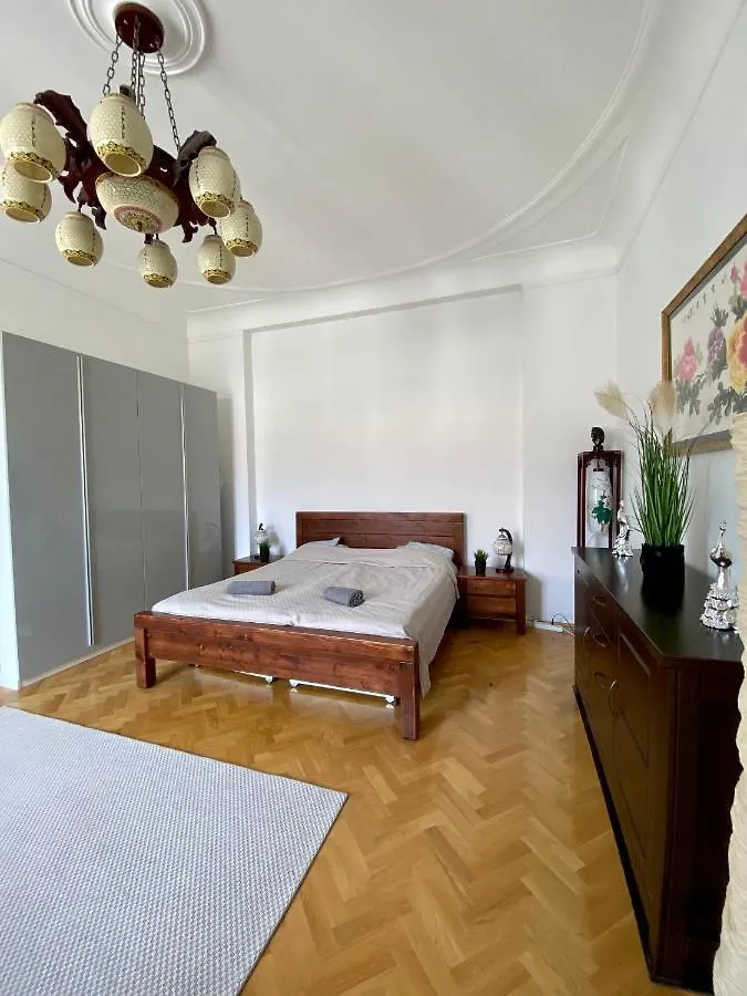 Deluxe Downtown Apartment With A Fabulous View Budapest