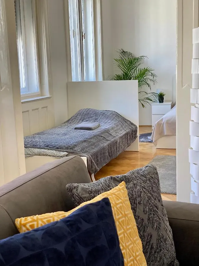 Deluxe Downtown Apartment With A Fabulous View Budapest Hungary